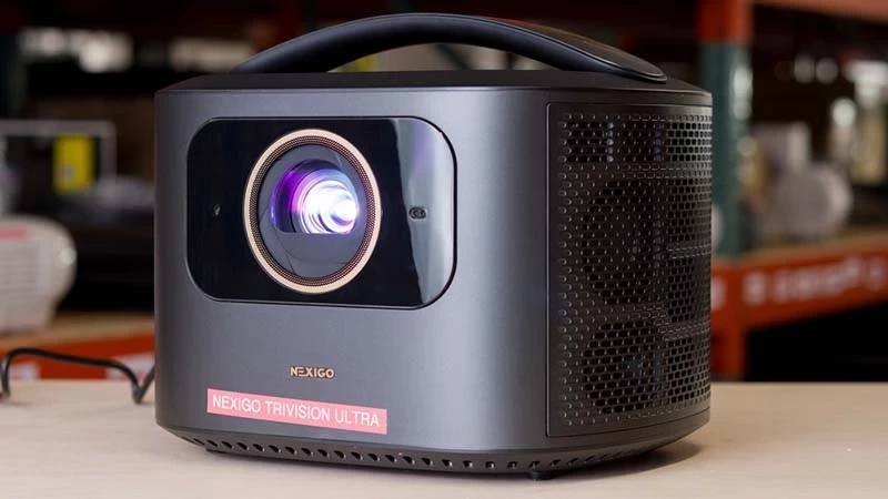 بررسی ویدئو پروژکتور نکسی گو NexiGo TriVision Ultra